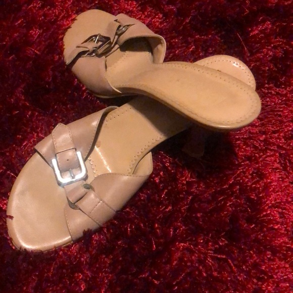 Shoes - Picture 2 of 4